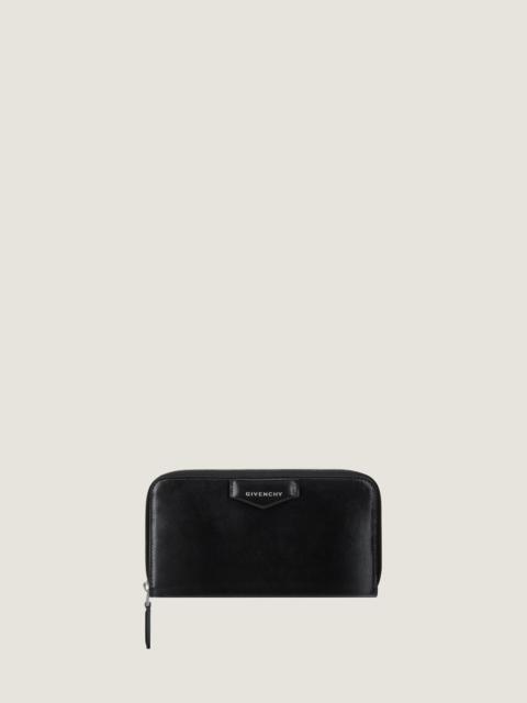 Givenchy ANTIGONA ZIPPED WALLET IN BOX LEATHER