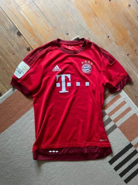 adidas Bayern Munchen Lewandowski 2015/16 Home Kit