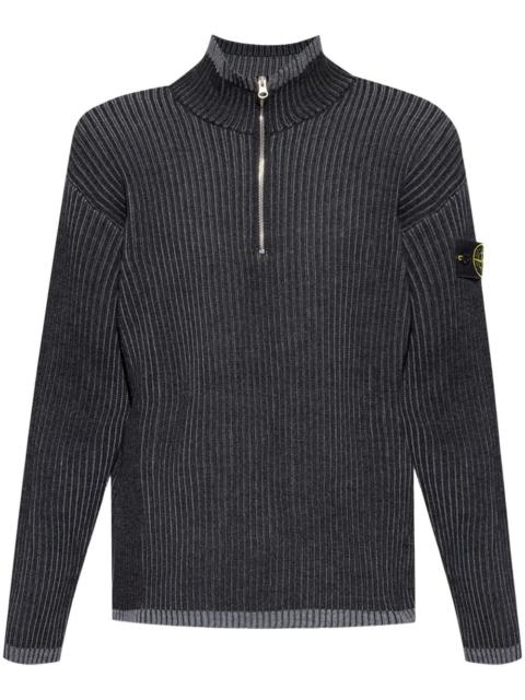 Stone Island STONE ISLAND LOGO-PATCH HIGH NECK JUMPER (MELANGE CHARCOAL)