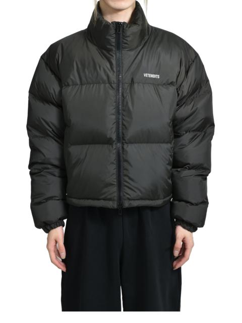 VETEMENTS ICONIC BOXY PUFFER JACKET / BLK