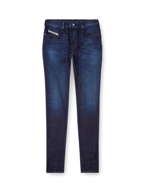Diesel SLIM 2060 D-STRUKT JOGGJEANS® 09L11
