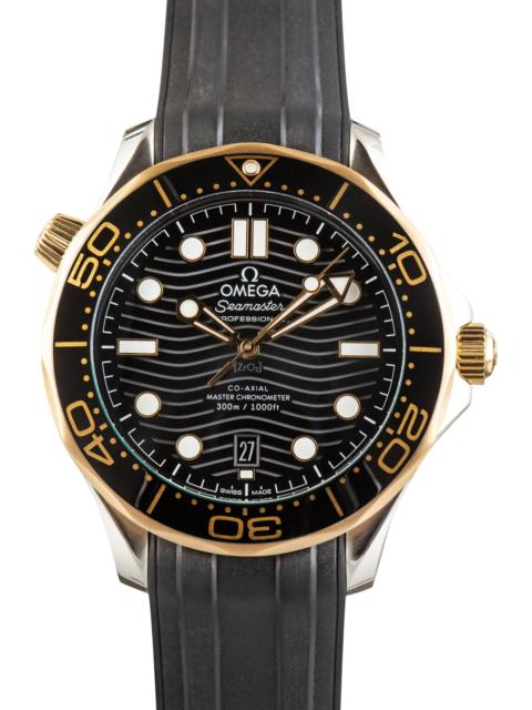 OMEGA Used Black Wave Dial Omega Seamaster Diver 300