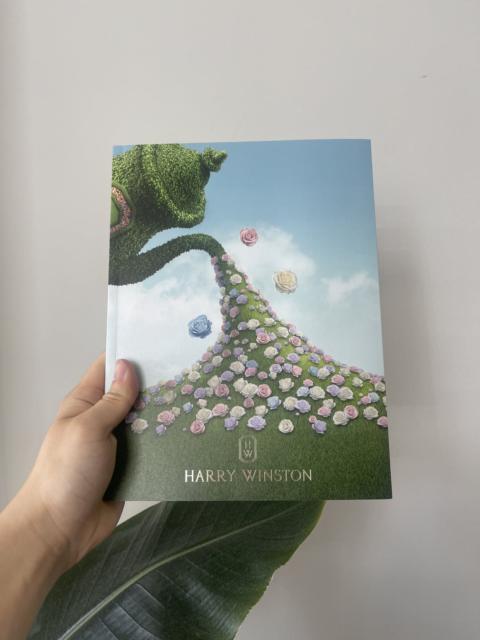 Other Designers Luxury - Rare Harry Winston VIP Exclusive Catalogue Spring 2023