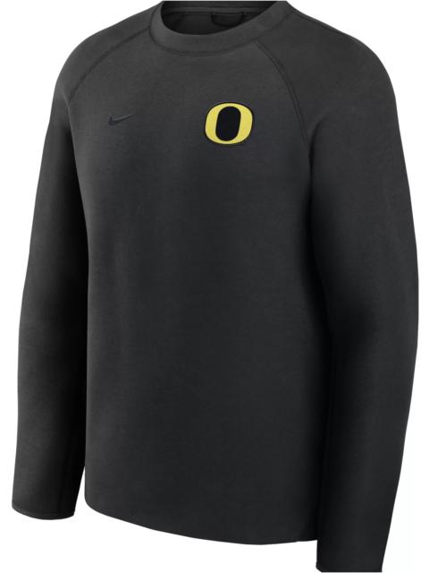 Nike Nike Men's Oregon Ducks Black Tech Fleece Crewneck Sweatshirt