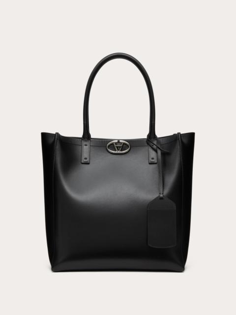 MEDIUM VLOGO LOCKER LEATHER SHOPPING BAG