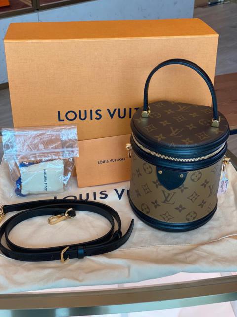 Louis Vuitton Authentic LOUIS VUITTON cannes beauty case in monogram