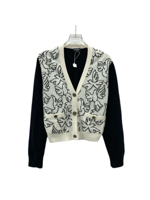 CHANEL Chanel Color-Blocked Cashmere V Single-Breasted Long Sleeve Knit Cardigan White