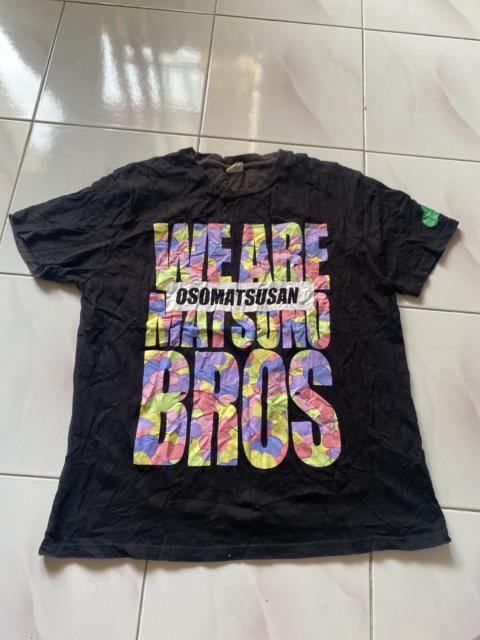 Osomatsusan “We Are Matsuno Bros” Colorful Graphic T-Shirt – Official Anime Merch – Size L