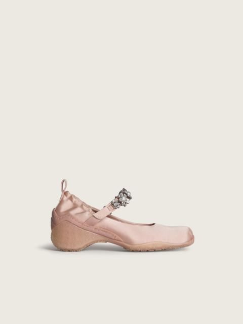 Simone Rocha Turbo Embellished Ballet Runner