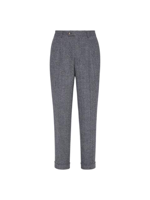 pleated tapered trousers