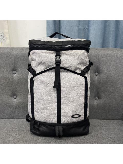 Oakley Essential Box Bagpack