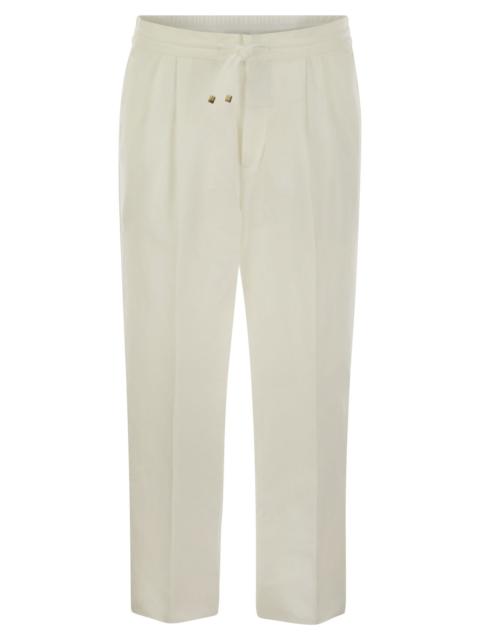 Brunello Cucinelli Men Leisure Fit Trousers In Linen And Cotton Gabardine With Drawstring And Double