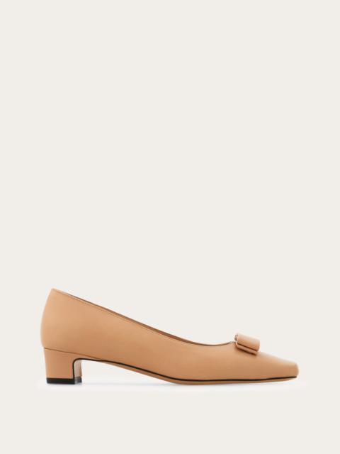 FERRAGAMO Iconic bow pump