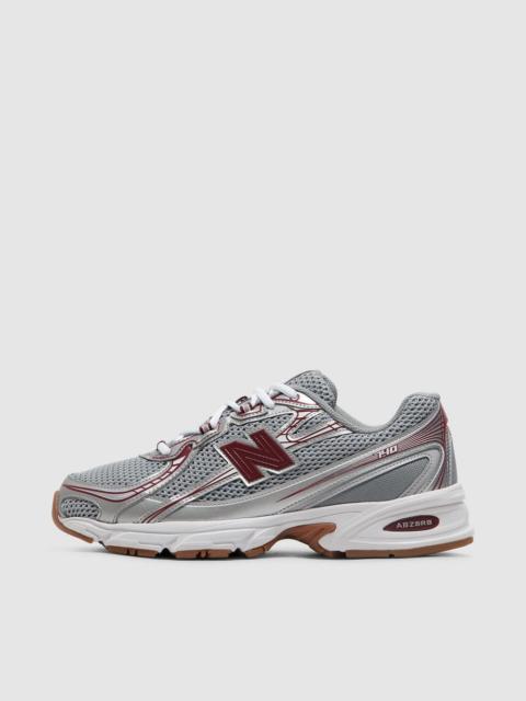 New Balance 740 sneaker