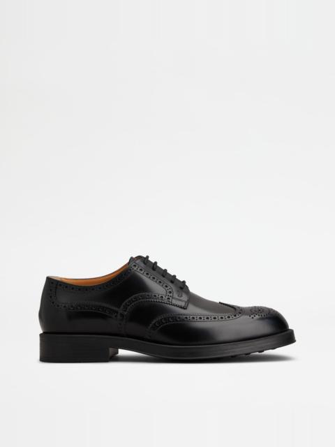 Tod's LACE-UPS IN LEATHER - BLACK