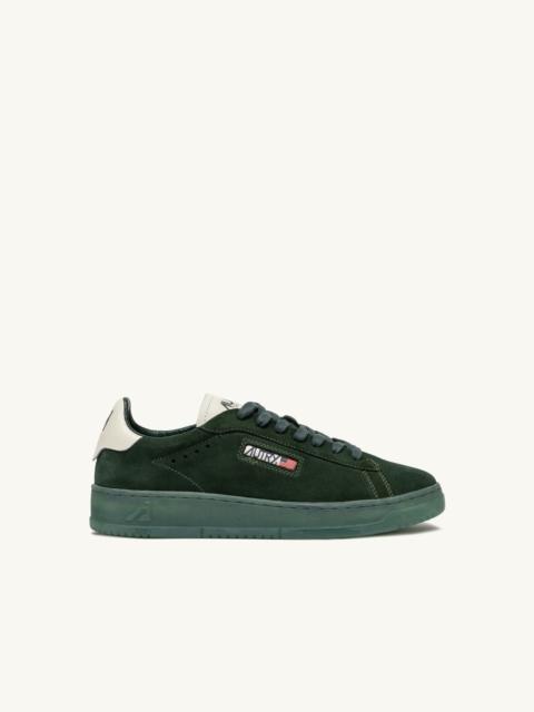 AUTRY DALLAS LOW SNEAKERS IN MARSHMALLOW AND BOTTLE GREEN SUEDE