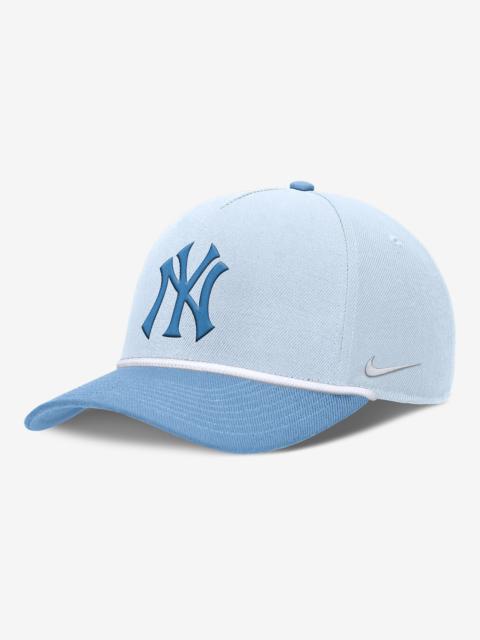 Nike New York Yankees Rise Men's Nike Dri-FIT MLB Adjustable Hat