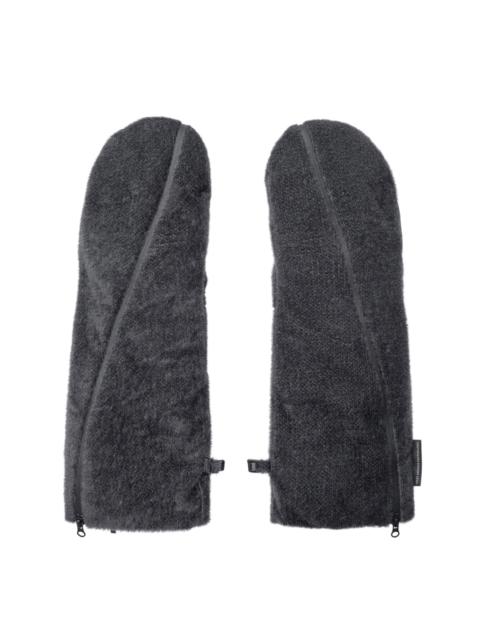 POST ARCHIVE FACTION (PAF) TABI GLOVES
(