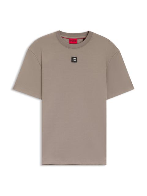 HUGO INTERLOCK-COTTON T-SHIRT WITH METALLIC STACKED-LOGO BADGE