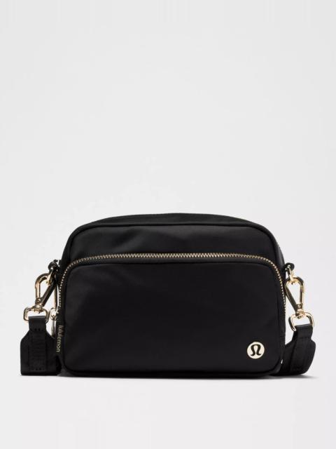 lululemon Everywhere Crossbody Bag 2L *Metal Hardware