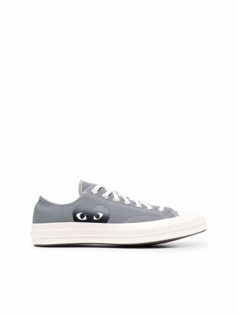 Comme des Garçons PLAY CONVERSE LOW 'CHUCK TAYLOR' SNEAKERS - GREY