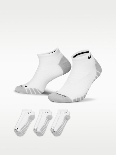 Nike Nike Everyday Max Cushioned Training No-Show Socks (3 Pairs)