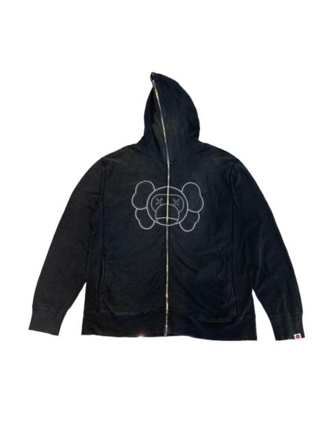 A BATHING APE® VINTAGE DISTRESSED BAPE X KAWS BABY MILO ZIPPER HOODIE