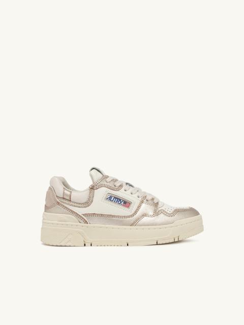 AUTRY CLC LOW SNEAKERS IN PLATINUM LEATHER AND SUEDE