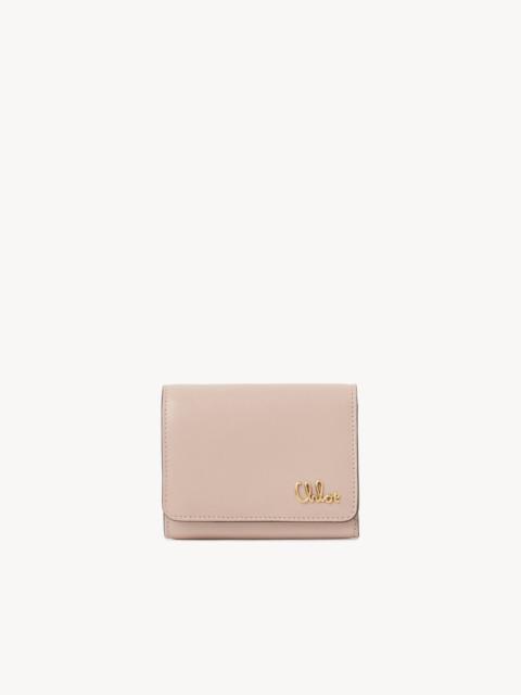 Chloé SMALL CHLOÉ ICONIC TRI-FOLD WITH COIN POCKET IN GRAINED LEATHER