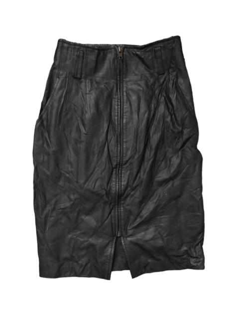 Other Designers VINTAGE SHYNING HEART GENUINE LEATHER ZIPPER MINI SKIRT WOME