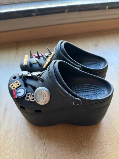 BALENCIAGA Balenciaga X Crocs Collaboration Runway Studded Platform Slides