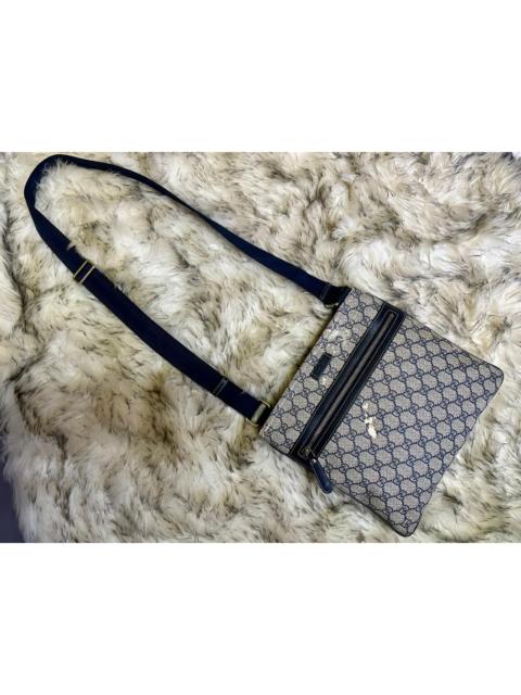 GUCCI Authentic Gucci GG Supreme Medium Crossbody Bag