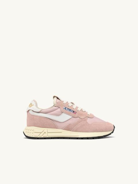 AUTRY REELWIND LOW SNEAKERS IN WHITE AND POWDER PINK NYLON AND SUEDE