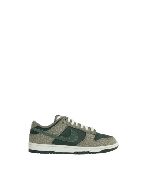 Nike DUNK LOW RETRO PREMIUM