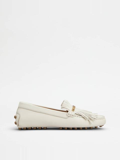 Tod's GOMMINO DRIVING SHOES IN LEATHER - WHITE