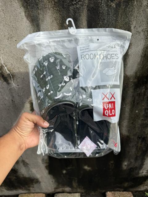 Other Designers Kaws × Uniqlo - Uniqlo X Kaws Room Shoes Size L