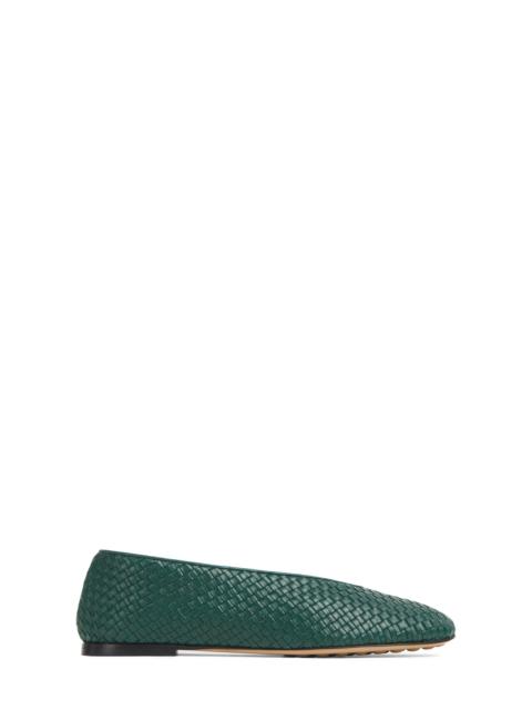 Bottega Veneta Bottega Veneta Lagoon Intrecciato Ballet Flat in New Emerald Green at Nordstrom