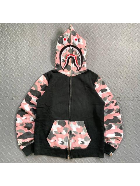 A BATHING APE® BAPE Men's Black and Pink Hoodie