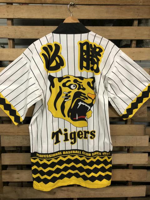 Vintage Hanshin Tiger Big Logo Kimono Sanjuro