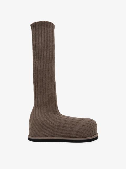 Amina Muaddi Veneda platform beige knitted stretch boots