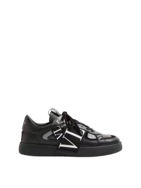 Valentino Sneaker Ribbon