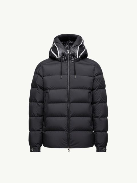 Moncler Cardere Hooded Short Down Jacket