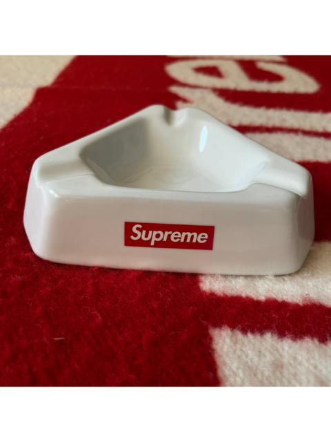 Supreme - Ceramic Ashtray 2015 F/W15 Box Logo Ash Tray