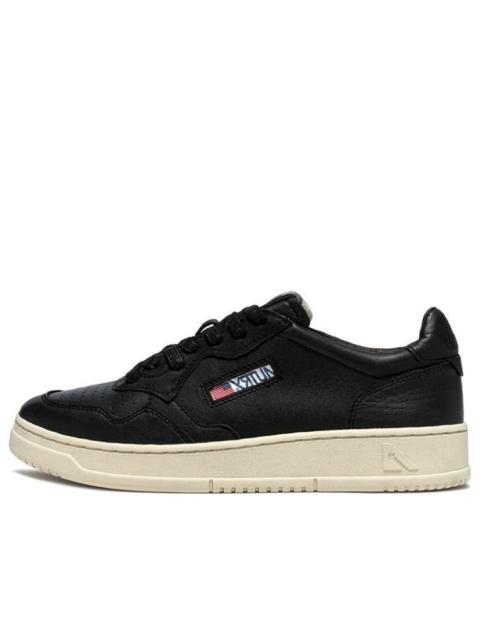 AUTRY Autry Medalist Goat Leather Low 'Black' AULM-GG05