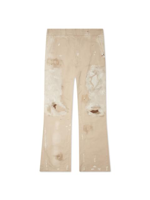 GALLERY DEPT. RICO CHINO FLARES - TAN