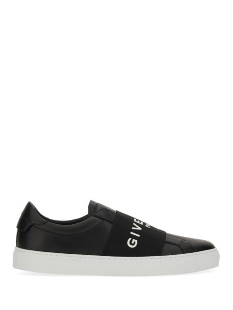 Givenchy Givenchy Men Low Top Sneaker With Logo