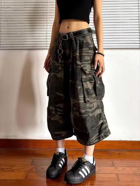 Other Designers Japanese Brand - Summer Camouflage Loose Capris Cargo Shorts