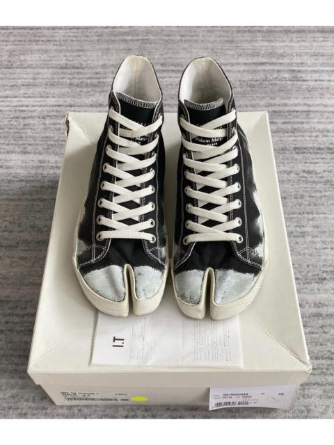 Other Designers Maison Margiela Tabi high-top splatter paint split-toe canvas shoes