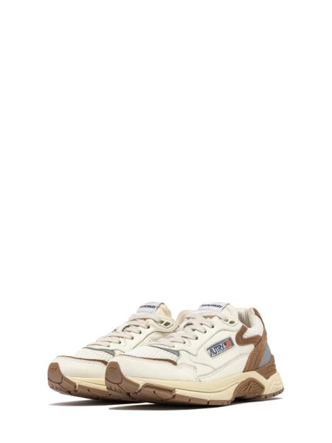 AUTRY AUTRY Hyperway Sneaker in Cigar at Nordstrom