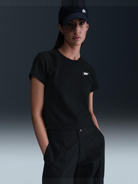 Nike Nike Sportswear Club Women's Short-Sleeve Cropped Graphic T-Shirt